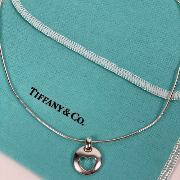 Tiffany & Co. Jewelry - 💎Vintage/Discontinued-Tiffany&Co.❤️Necklace
